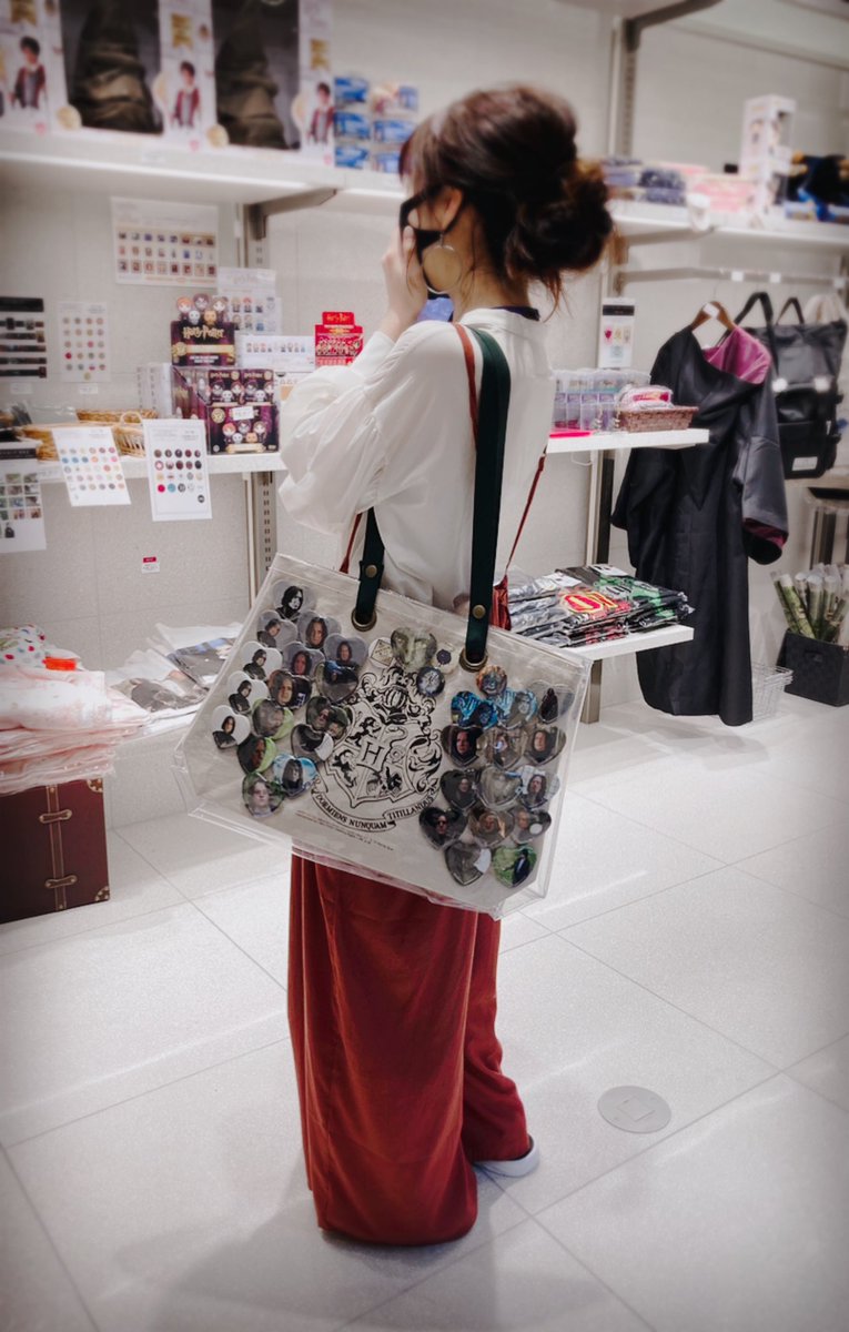 渋谷】 ランダムアイテムも種類豊富！ ハート型缶バッチの種類も増え