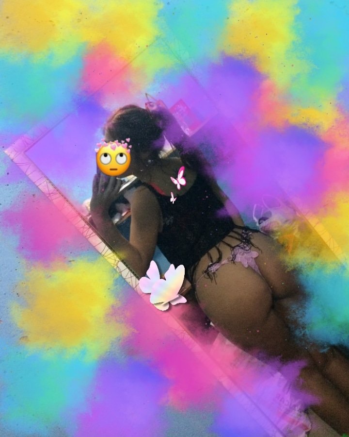 NikiRouse's tweet photo. 🔥🔥🔥👅 https://t.co/ONCZfsJzrr