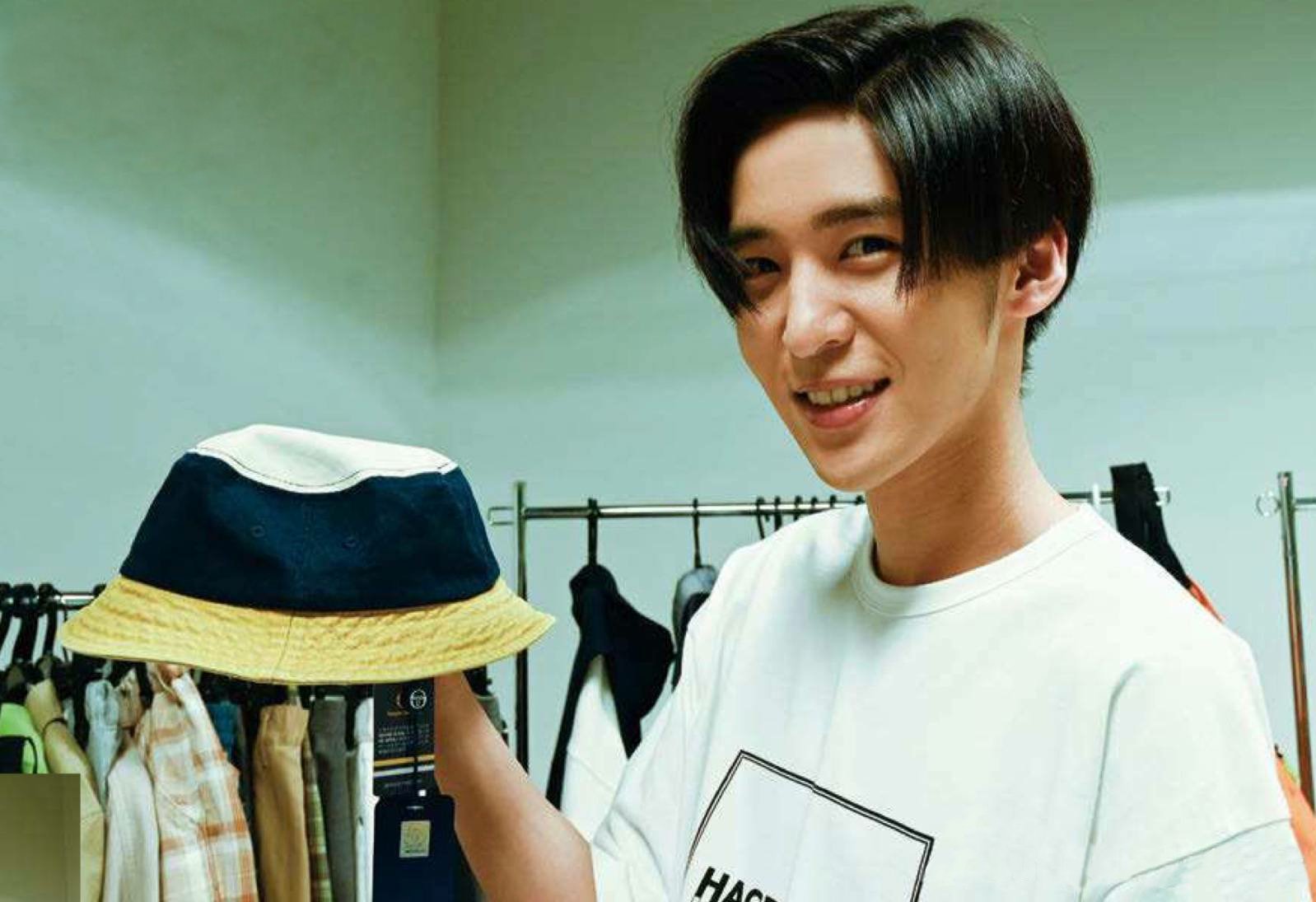 すめら A Twitteren 目黒蓮 アパレルの店員 レディース メンズ共に扱いのあるブランドの店員 個人的にはazul希望 高身長イケメンでただでさえ目立つのに フランクに お姉さんこれ似合うんじゃないっすか お 可愛い なんて言われたらもう恋 勧め