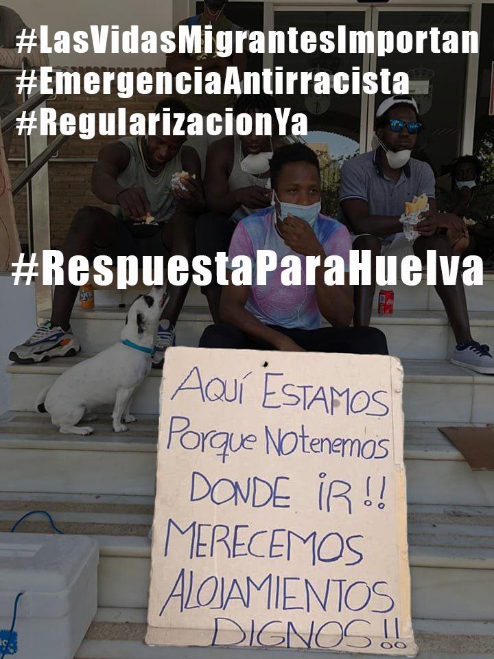mundodenadia's tweet photo. Una jornalera me decía "Solo nos quieren para trabajar, les gustaría que pudiéramos desaparecer tras nuestra jornada...pero Nadia, eso no es posible, no podemos existir sólo 10 horas al día"
Ante esto solo queda reivindicar #ViviendaDignaYa #RegularizacionYa #RespuestaParaHuelva https://t.co/Pzbgx0yZ0j
