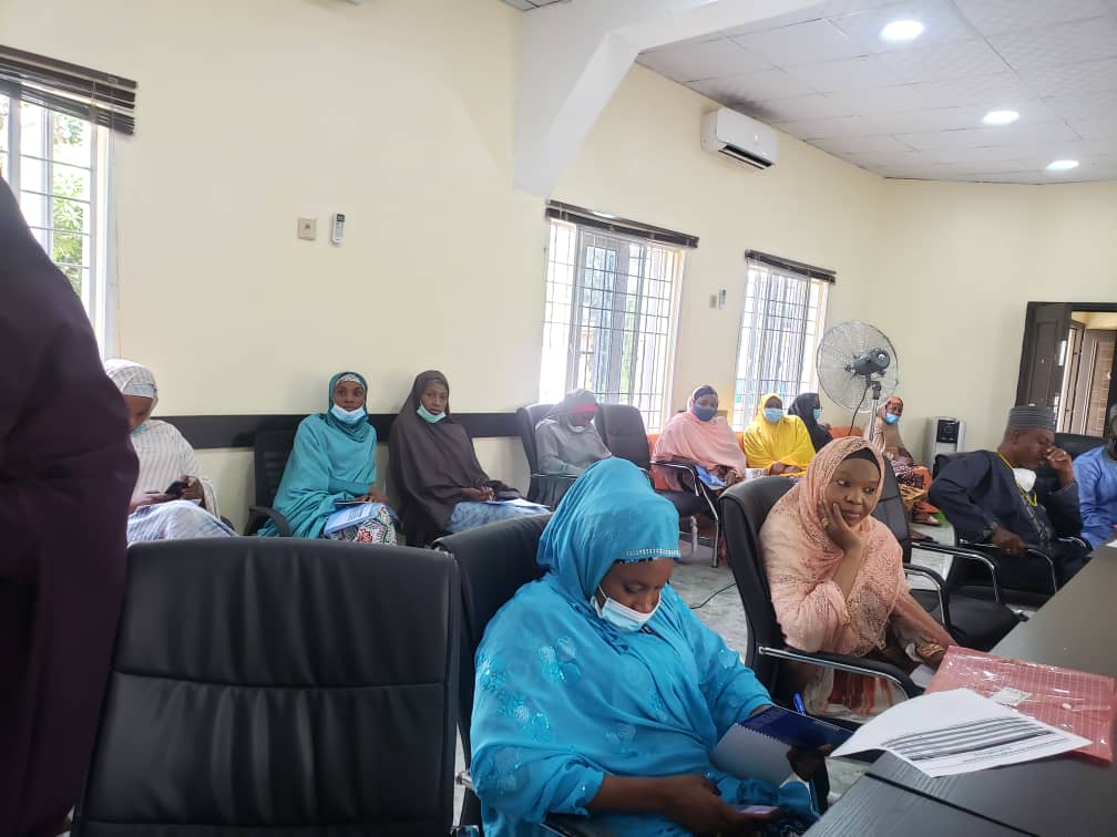 TheCata124's tweet photo. Meeting with Family Planning coordinators of 44 LGAs of Kano State, Nigeria on route optimization of Family Planning commodities @KanostateNg @ARC_Nigeria @GlobalFund @gatesfoundation https://t.co/OYMHE1zIfX