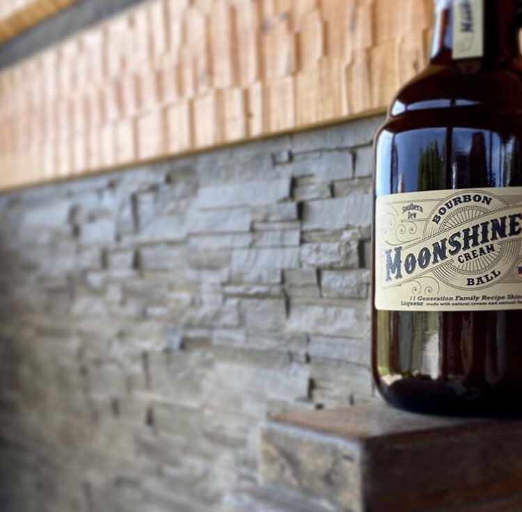 steveakley's tweet photo. Friday = Quick Bourbon Notes Day, the 5-minute overview of what's happening in the world of bourbon. You can check it out right here: https://t.co/bJHhdyr7ek
#bourbon #whiskey #whisky #bourbonnews #5minutes #bourbonindustry #abvnetworkcrew #abvnetwork https://t.co/hrSAxFKVHb