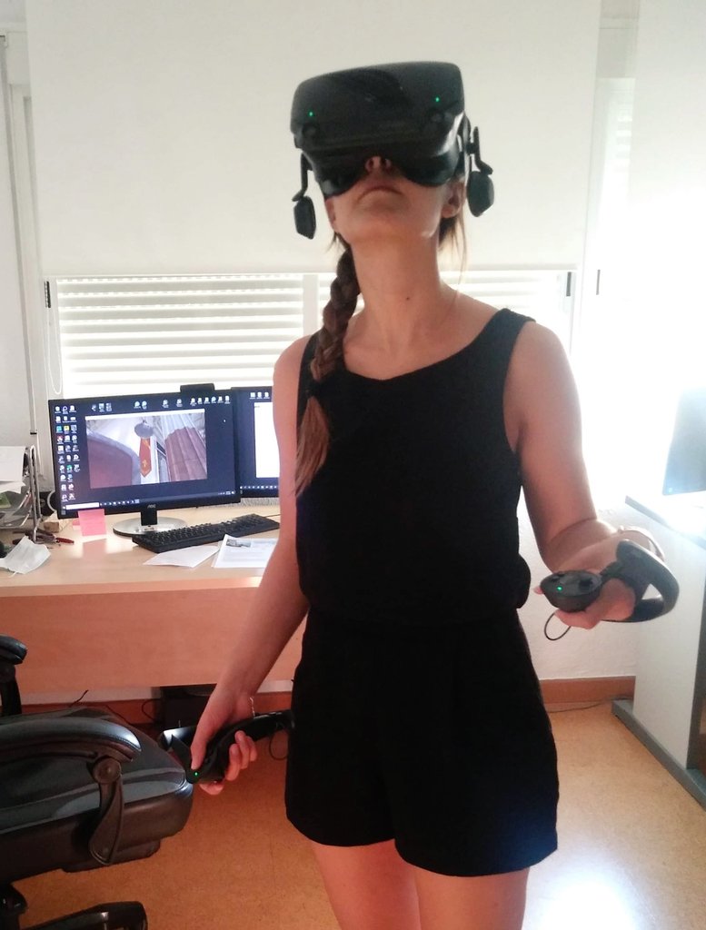 Ayer estuve en la Emérita Augusta del siglo I a.C. dándome una vuelta por el Templo de Diana. Un tour guiado gracias al trabajazo de <a href="/prexenz/">Prexenz VR-AR Studio</a>.

Enorme lo que hace esta gente.
#Mérida #EméritaAugusta #Voveraverte #RealidadVirtual #TemplodeDiana