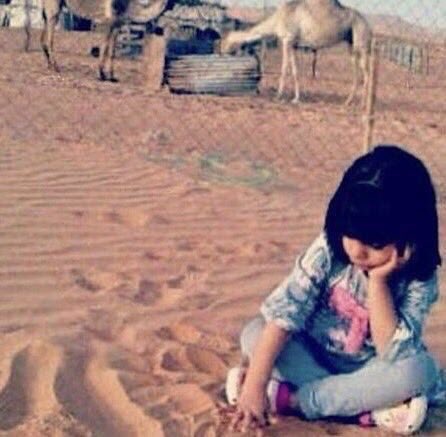 إن جيت بيتك مثل طلاب ثار
كل الكرم منك والطيب إختفا
-
ترعد وتبرق وفي عيونك شرار
في كلمتك عنف والنظره جفا
-
والذل والخوف بعيون الصغار
في بيت مابه حنان.... ولا دفا
-
#السنافي
#أحساس
#تجارب
#حقيقه
-