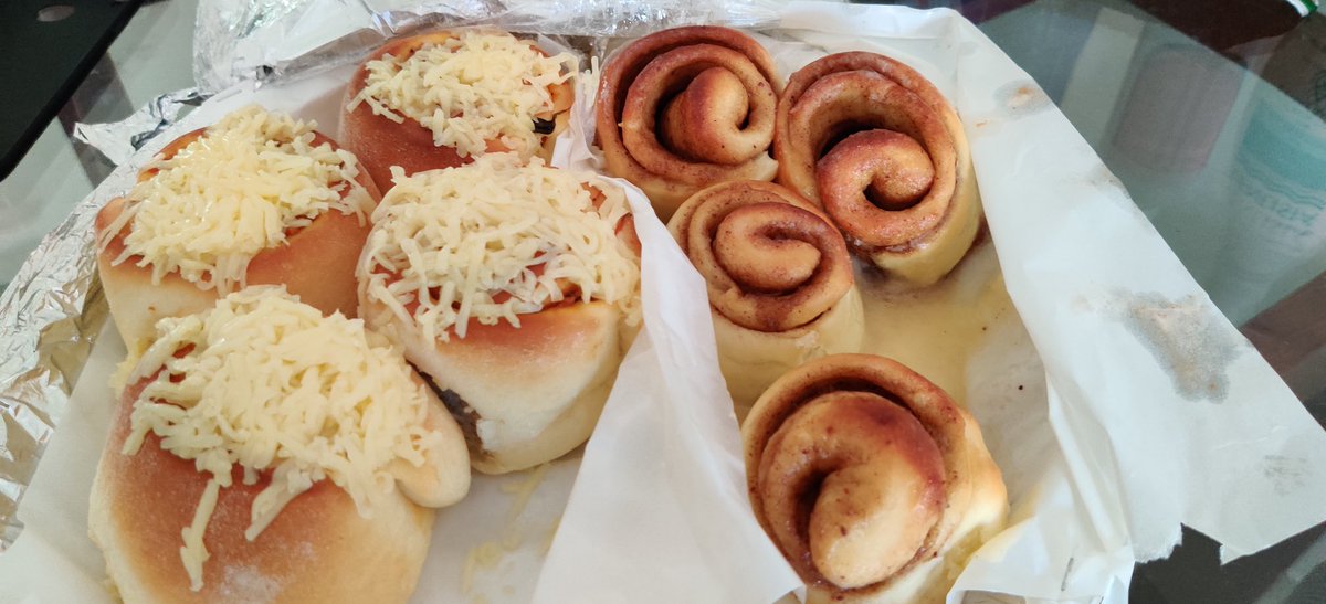 TIL people make bons! Check sin.a.bon on insta. She does sweet and savoury versions.Recco from  @deepathough: pizza, salted caramel and cinnamon.