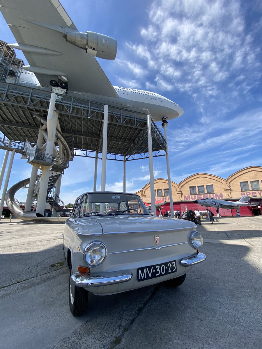 museumtechnik's tweet photo. Das Magazin #oldtimermarkt war gestern in Speyer für Fotoaufnahmen dieses NSU Prinz. Das Ergebnis gibts Ende des Jahres in Form eines Gewinnspiels für den guten Zweck zu sehen. #nsuprinz #oldtimer #speyer #technikmuseumspeyer #museum #classiccar #dreamcar #nostalgie https://t.co/sNUAF9zCR5