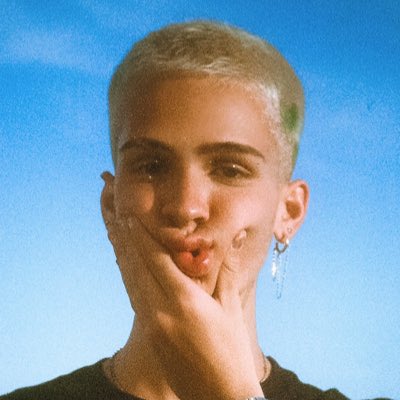 Joaoguiavila's tweet photo. #MPN #JoaoGuilherme #JoaoGuilhermeStyle #NovaFotoDoPerfil toma esse retrato hehe 📸 https://t.co/L0kuABS8XN