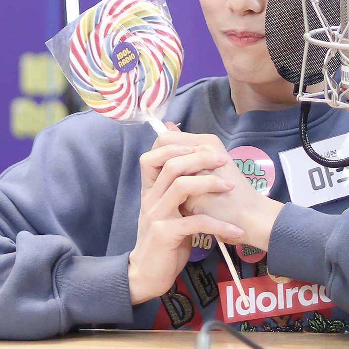 Mark Tuan& #39;s hands.a thread;