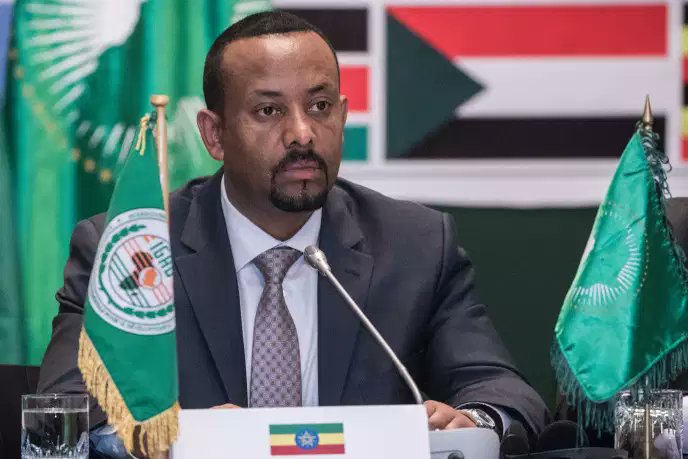 Is  @AbiyAhmedAli Winning or Losing? He lost Amhara nationalists, because he is not Amhara. He lost Oromo nationalists, because he is not like 'real' Oromos. He lost democratic forces, because he is not a democrat. Who is he left with? 1/6