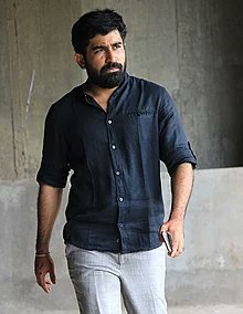 Let's stop fan wars and spread love 

#HappyBirthdayVijayAntony