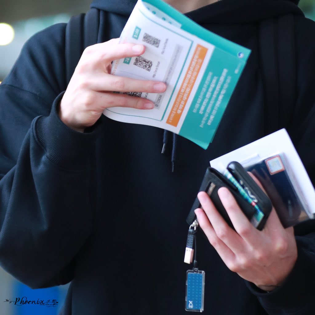 Mark Tuan& #39;s hands.a thread;