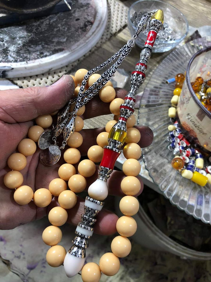 AlakKenan's tweet photo. Devlet sanatçısı #KenanAlak  daha fazlası için Facebook sayfamızı ziyaret edin 

 #Qatar #SaudiArabia #Kuwait #Russia #UnitedArabEmirates #USA #Germany #frenchopen #Jordan #Rosary #Turkey #MaskeniTakMesafeniKoru #CumhurbaskanıErdoğan @RTErdogan @dbdevletbahceli hayırlı cumalar https://t.co/fMzgVZe2uz