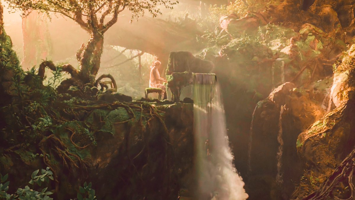 swiftycat's tweet photo. cardigan mv, a cinematic experience. https://t.co/ihRqawj1vZ