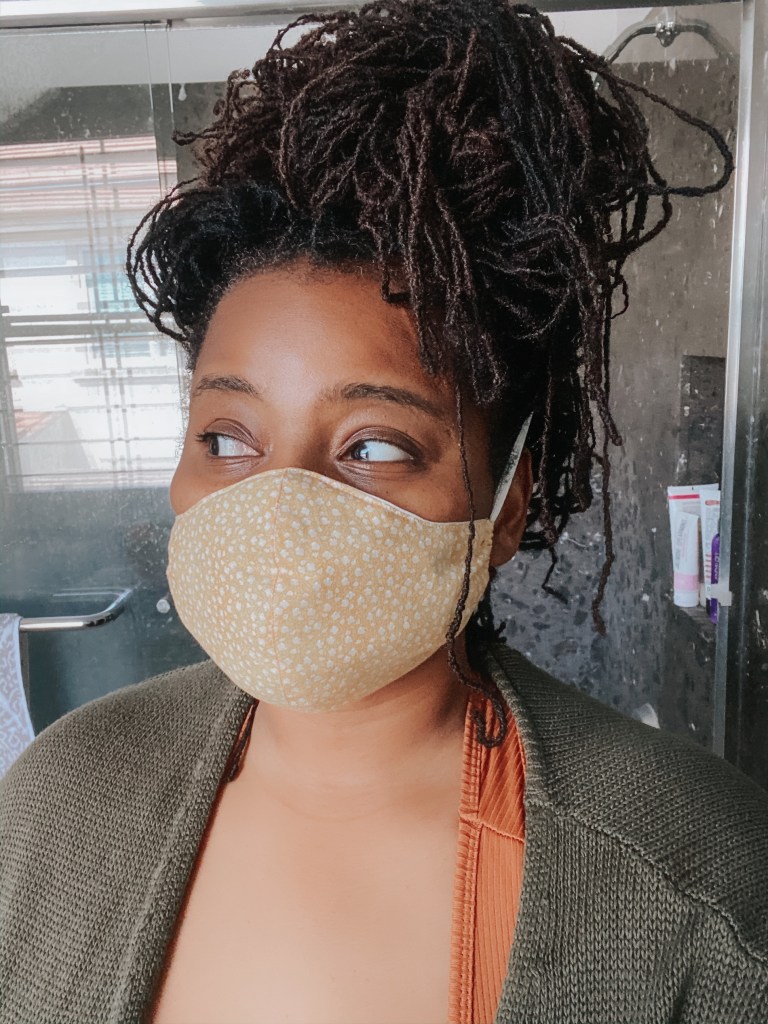 recycle_now's tweet photo. Wearing a re-usable cloth face covering means less waste. The Big Community Sew website has information and videos on how to make your own face covering from items around your home. #bigcommunitysew #WRAP-UK https://t.co/t4k5cIshEE