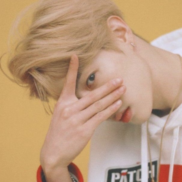 Mark Tuan& #39;s hands.a thread;