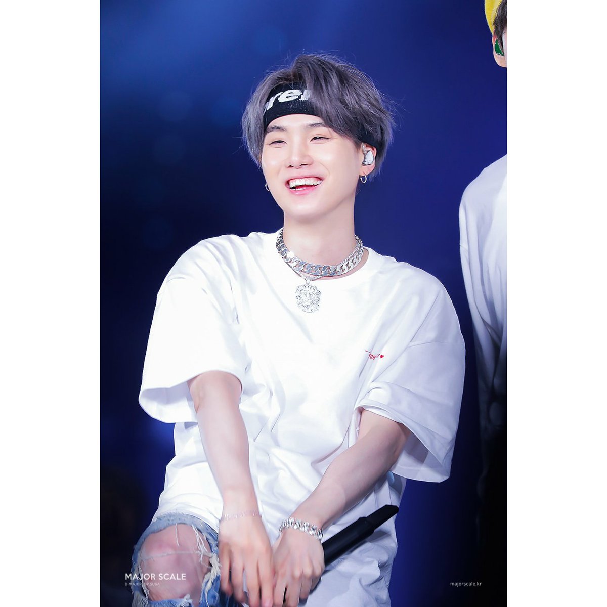 yoongisugafs's tweet photo. @BTS_twt 
#MTVHottest
#minyoongi 
Happy day 
Thank you https://t.co/W4Eq5e5wLS