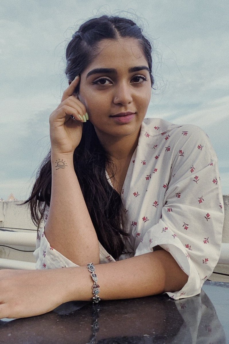 Love is a promise, love is a souvenir, once given never forgotten, never let it disappear.

∼ John Lennon

#facetimephotoshoot with @vasanthphotography 

Wearing <a href="/tamarachennai/">Tamara</a>