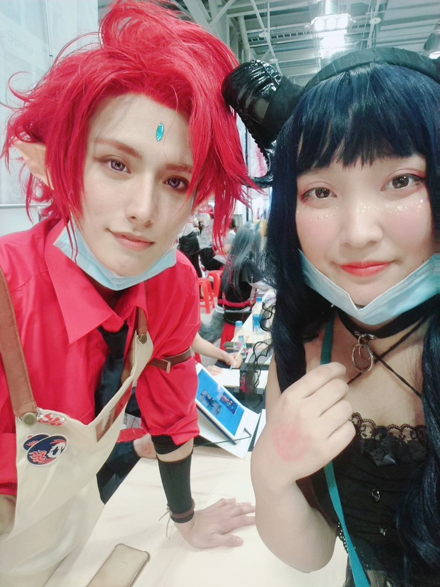 yozi1022's tweet photo. PF第一天
好多大大
#pf32 #day1 https://t.co/rr13VUr77c