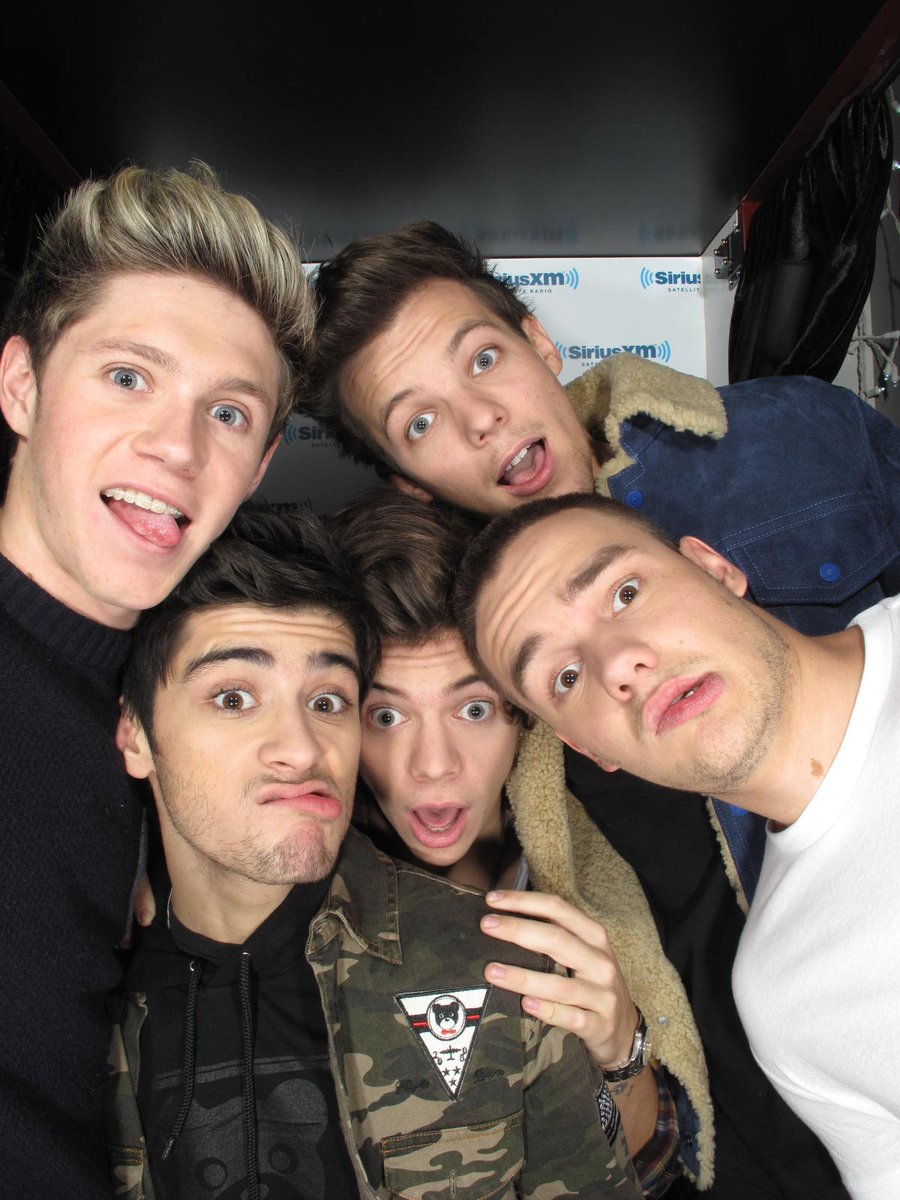 perksofjlee's tweet photo. LOVE YOU GUYS AND IT'LL STAY 4EVER @onedirection @Louis_Tomlinson @Harry_Styles @zaynmalik @LiamPayne @NiallOfficial 😭❤❤❤
#10YearsOfOneDirection
#DIRECTIONERSBREAKTHINTERNET
#10YearsOf1DMoments https://t.co/n1kpSIocle