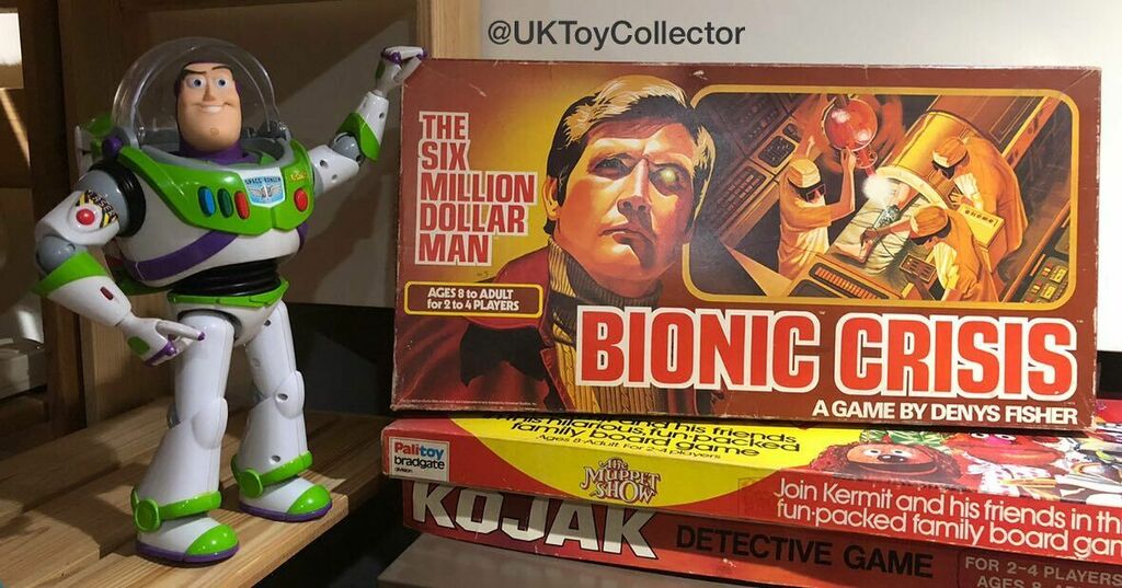 UKToyCollector's tweet photo. Still sorting through my basement of never ending stuff... #TheSixMillionDollarMan board game, presented by basement guardian #BuzzLightyear

#TheBionicMan https://t.co/nIHb0o9jbB https://t.co/iUqmCqBdHj