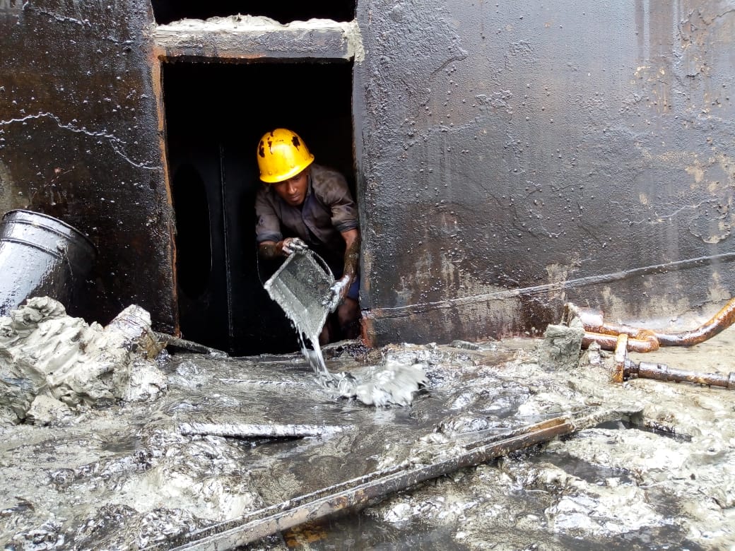 Its  #shipbreaking yards are notorious for their atrocious working conditions, the prevalence of  #childlabour, and the appallingly high injury and death rates among workers. Ships are often broken up by workers with little more than a blow torch 7/16