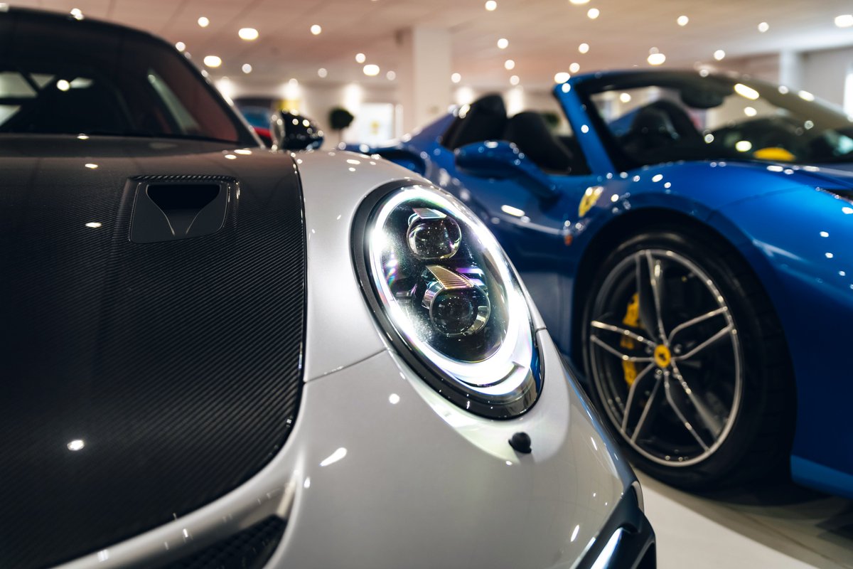 BaytreeCarsLtd's tweet photo. Widowmaker ๐ ๐
#Porsche #911GT2RS #WeissachPackage #RingKing #hypercar #supercars #fridaymorning #FridayMotivation #FridayThoughts #supercars #sports #prestige #performance #derby #derbyshire #GTSilver #carbonfibre #weissachpack https://t.co/1yXyqlLNzt