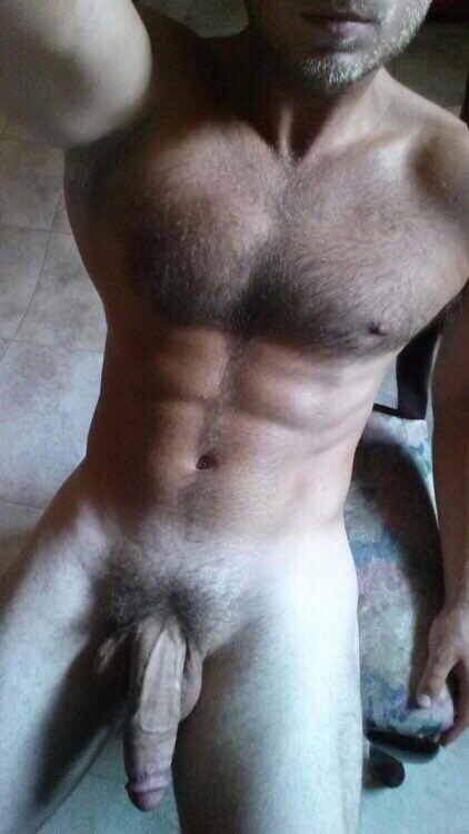 PersuadedF's tweet photo. #hairy #hung #muscle #dad https://t.co/V4xl9GpfT5