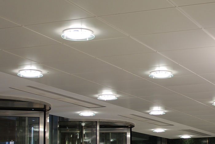 tplsinteriors's tweet photo. 🎯 Project Completed // 33 Grosvenor Place, London
Services Provided:
-Design
-Strip out of existing ceilings
-Supply and Fit SAS Metal Suspended Ceiling
-Supply and Fit MF System Ceilings
-Tape and Joint Finish
#fitoutcontractor #construction #ceilings #suspendedceilings
#uk https://t.co/Egvsg67oEU