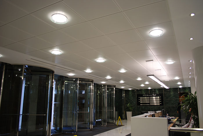 tplsinteriors's tweet photo. 🎯 Project Completed // 33 Grosvenor Place, London
Services Provided:
-Design
-Strip out of existing ceilings
-Supply and Fit SAS Metal Suspended Ceiling
-Supply and Fit MF System Ceilings
-Tape and Joint Finish
#fitoutcontractor #construction #ceilings #suspendedceilings
#uk https://t.co/Egvsg67oEU