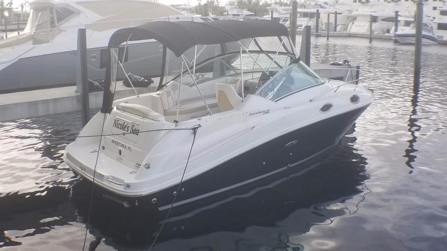 24' Sea Ray PRICED TO SELL! Just reduced. We've taken this Sea Ray 240 in as a trade and have priced her for a quick sale! Turnkey and ready for new owner.&amp;Manufacturer Provided Descr... yachtauthority.com/boat-5958041/P…