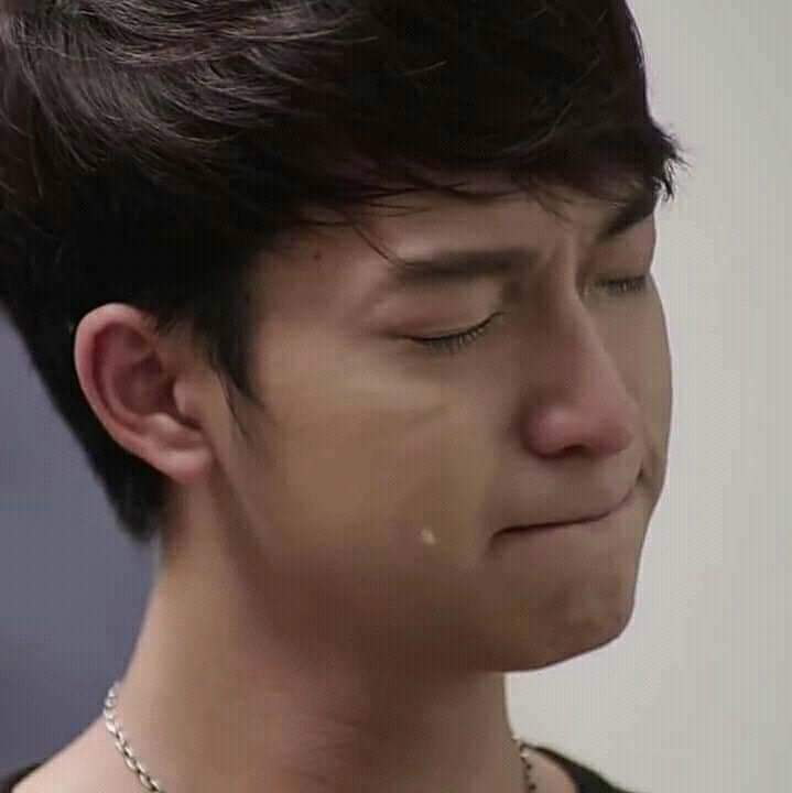 blfanake's tweet photo. @sanatanslator @misayeon @twicefanunion @TWICE_GLOBAL Shit😭😭 https://t.co/dawGAo4fgg