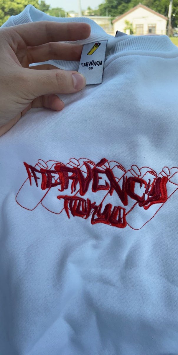 FervencyCo's tweet photo. 💙 or ❤️ ? https://t.co/3xlnuTjd9d