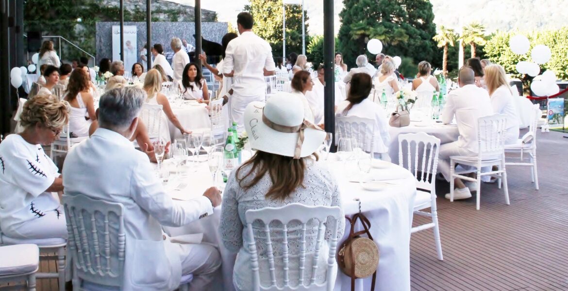 CelebreMagazine's tweet photo. Stardust on Lugano: The Great Success of CulturGo "White Dinner Party"
Enjoy the Article Online - https://t.co/B0l3nlhIrB
#luxury #lifestyle #event #whiteparty #culturgo #exclusive #summer #gourmet #wine #food #hotelsplendideroyal #celebremagazine #monacowoman #unforgettableevent https://t.co/rKkjyZJpUJ