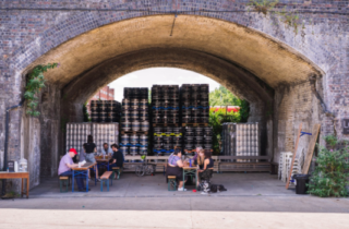 BritBeerBreaks's tweet image. Hackney's @FivePointsBrew is opening a new open-air taproom for the rest of the summer at its Mare Street warehouse: beerguild.co.uk/news/introduci… via @Britbeerwriters
