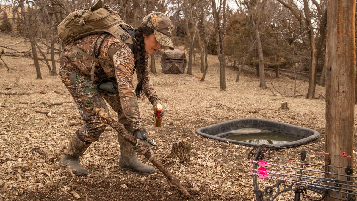 nrawomen's tweet photo. VIDEO: Turn even a small plot of land into a "buck paradise" right now to keep them coming back this fall β https://t.co/Hd7Isjjijz β @winchester #Winchester #deerhunting #deerhuntingtips https://t.co/LFBC4iFRlq