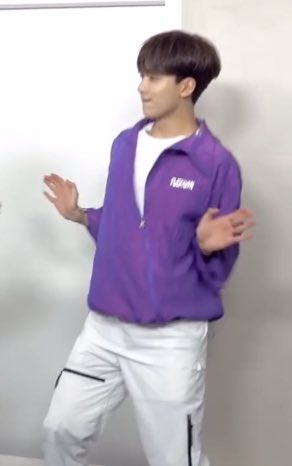 archive_han's tweet photo. jeonghan the dancing machine https://t.co/eYlh7NT8oR