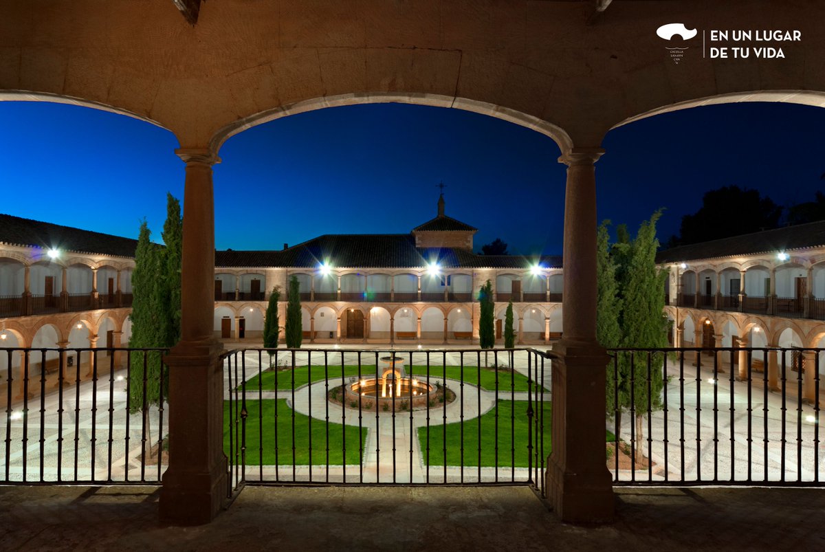 turismoclm's tweet photo. Una villa repleta de tesoros arquitectónicos que forma parte de la red Los pueblos más bonitos de #España, por su monumental Plaza Mayor de principios del siglo XVII y por mil motivos más.
Descubre 𝕍𝕚𝕝𝕝𝕒𝕟𝕦𝕖𝕧𝕒 𝕕𝕖 𝕝𝕠𝕤 𝕀𝕟𝕗𝕒𝕟𝕥𝕖𝕤 🥰
#Castillalamancha #Ciudadreal https://t.co/0mFQTIlCOL
