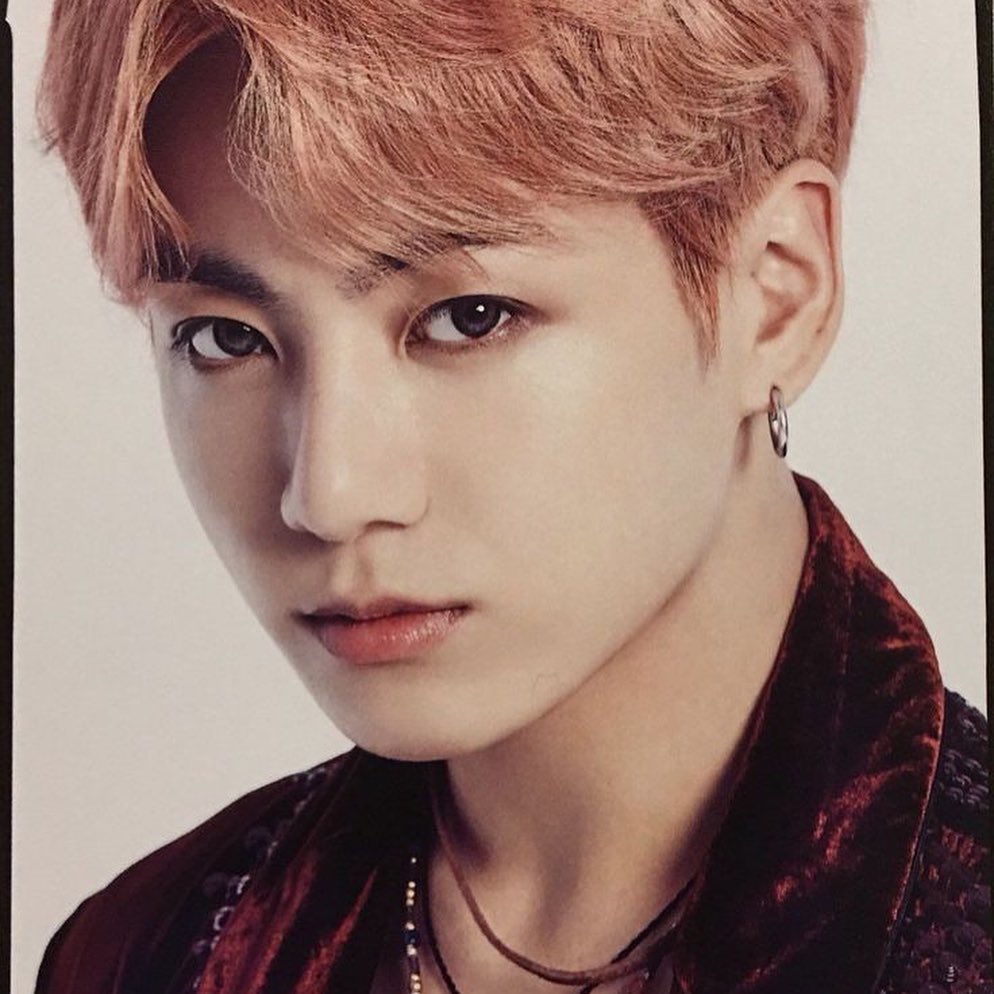 sxftjiminiee's tweet photo. a thread of jungkook staring into your soul :: i love his eyes so so much π₯Ίπ₯Ί
-
#jungkook #jimin #parkjimin #jungkookedit #bts #jungkookedits #btsarmy #army #jungkookthreads #jiminie https://t.co/3ggMOUV9tw