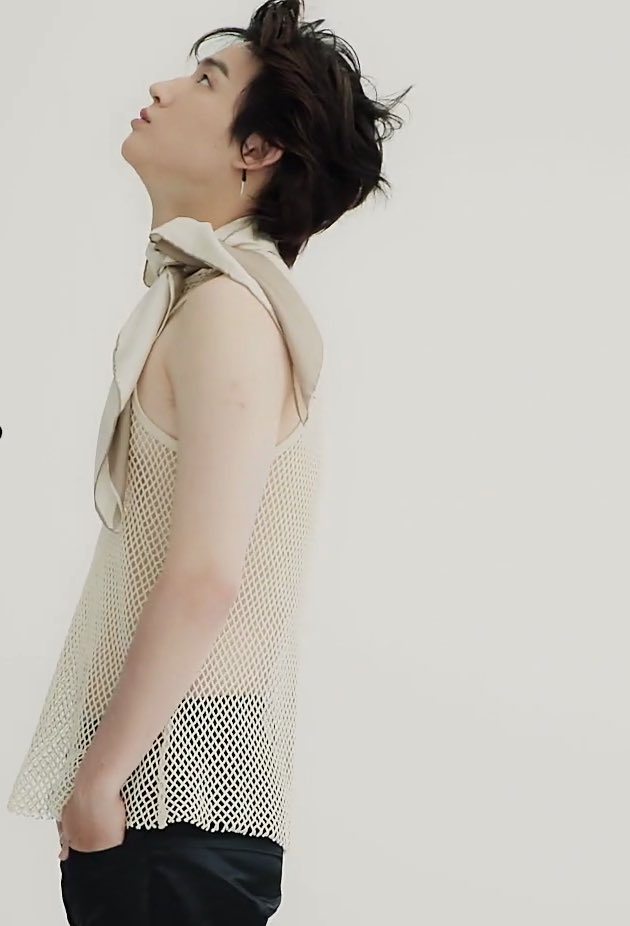 coconutverbena's tweet photo. this *VERY* see-through mesh shirt tho, ladies and gents. 
am I right?? 😳😳😳 https://t.co/i5CySTyxNt