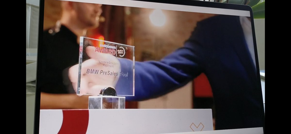 albertogaiga's tweet photo. Grande, grandissima soddisfazione per il Primo Premio Assoluto @ConsNetcomm al progetto #ecommerce e per i due primi di categoria! https://t.co/86vUAXtdyN