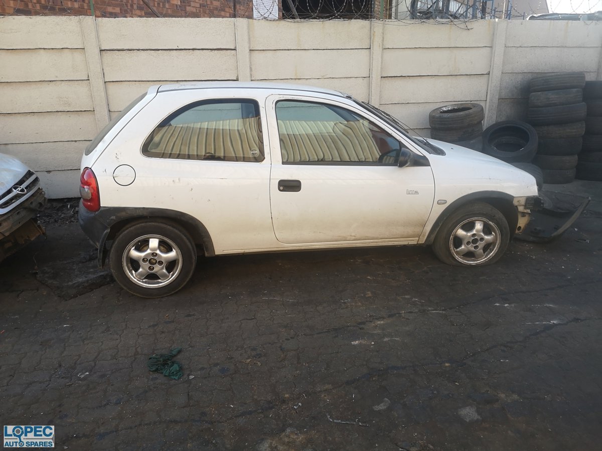 LopecAutoSpares's tweet photo. Opel Corsa Lite 2Dr Stripping for Spares and Parts!!!
Contact us on 011 894 5987 / 011 894 1322 or send us an email at sales@lopec.co.za 
@LopecAutoSpares #Spares #Opel #Corsa #Stripping #Parts https://t.co/EZnu7sdp7Z
