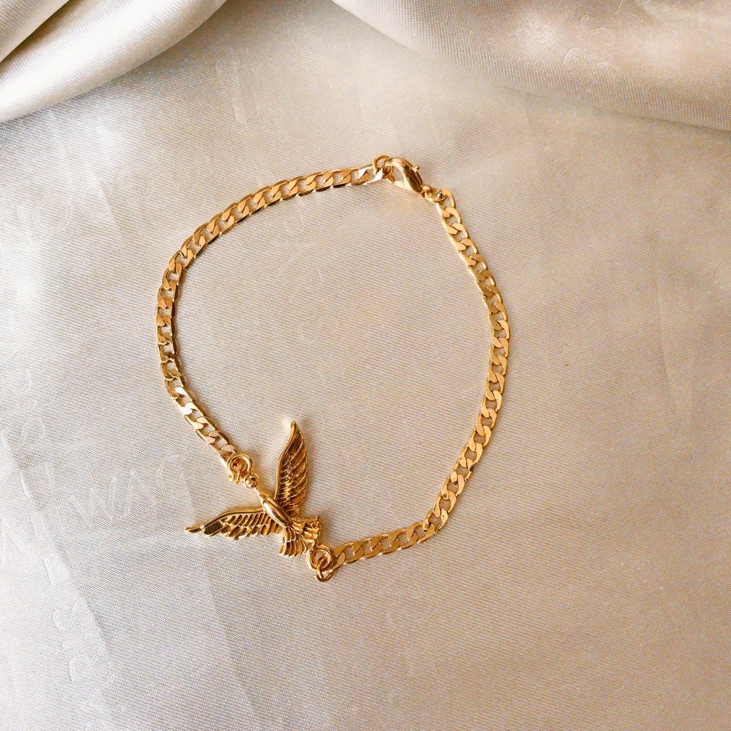 Bayram hediyeleriyle karşınızdayız🎉

Bu tweeti RT yapıp <a href="/basakdolabi/">Başak Dolabı | Kişiye Özel Takı Aksesuar Tasarım</a> ‘ni takip eden 2 kişiye hediyemiz var💖

Pazar günü 12:00’de açıklanacaktır💖 #başakdolabı #dizelerdetakılar