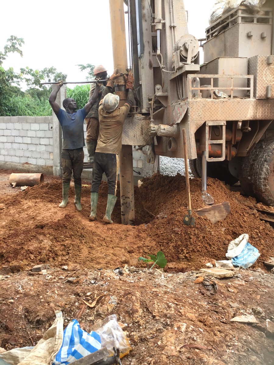 COWASAO2's tweet photo. Sharing with the community❤️... water 💦 , is the source of the source of life and we should make others have that gift 🎁... 

COWASAO bringing hope to everyone in need👷🏽👷🏽‍♂️...

Visit us via our website https://t.co/IxI19AhIYP

#engineering,#nonprofit organisation, #healthy https://t.co/IuLjElu7WL