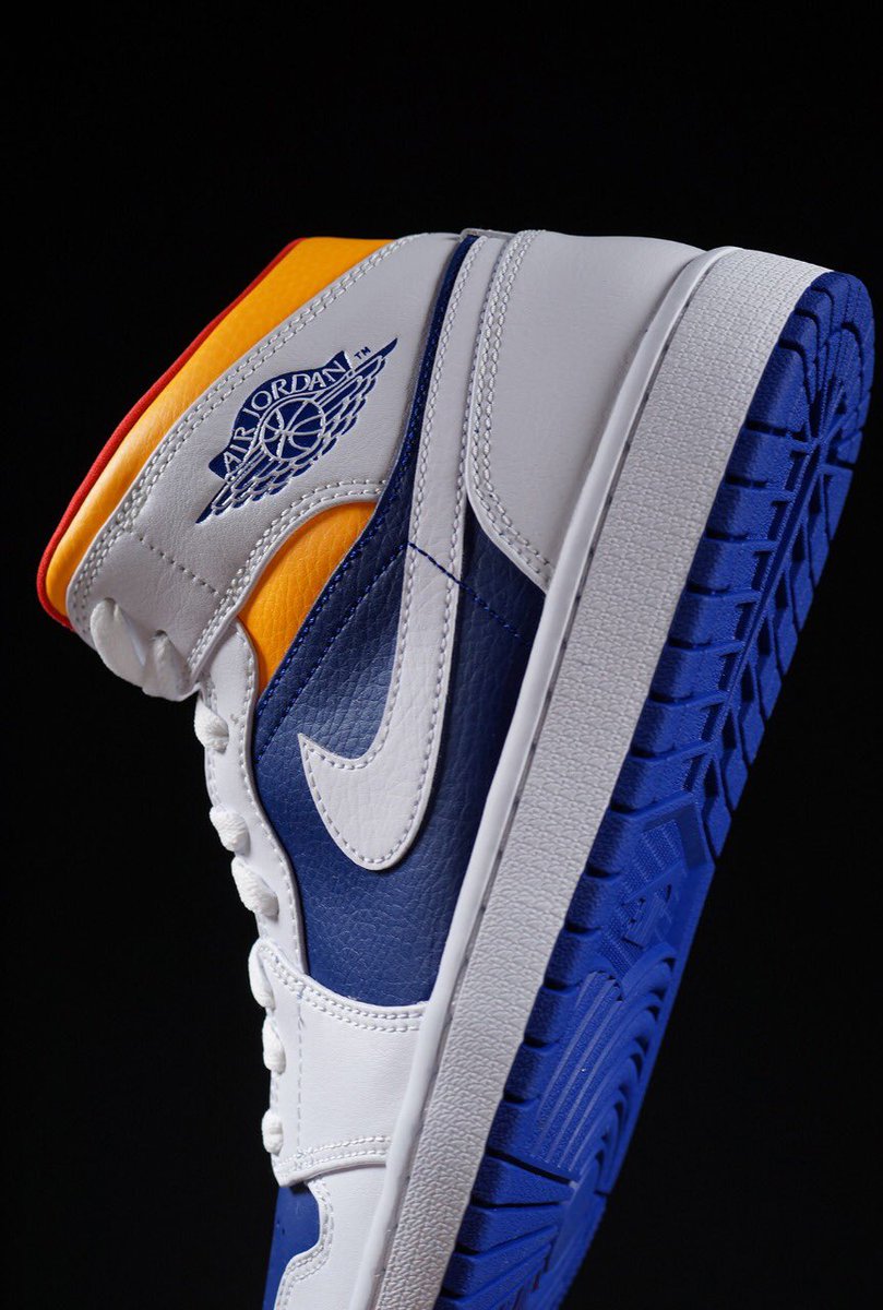 Archive Sa The Air Jordan 1 Mid Royal Blue Laser Orange Just Dropped Online Available In Men S Size From R2 099 95 T Co Nxm6dyccur T Co Ueipxvaud0 Archive Sa The Air Jordan 1 Mid Royal Blue Laser Orange Just Dropped Online Available In Men S Size From R2 099 95 T Co Nxm6dyccur T Co Ueipxvaud0