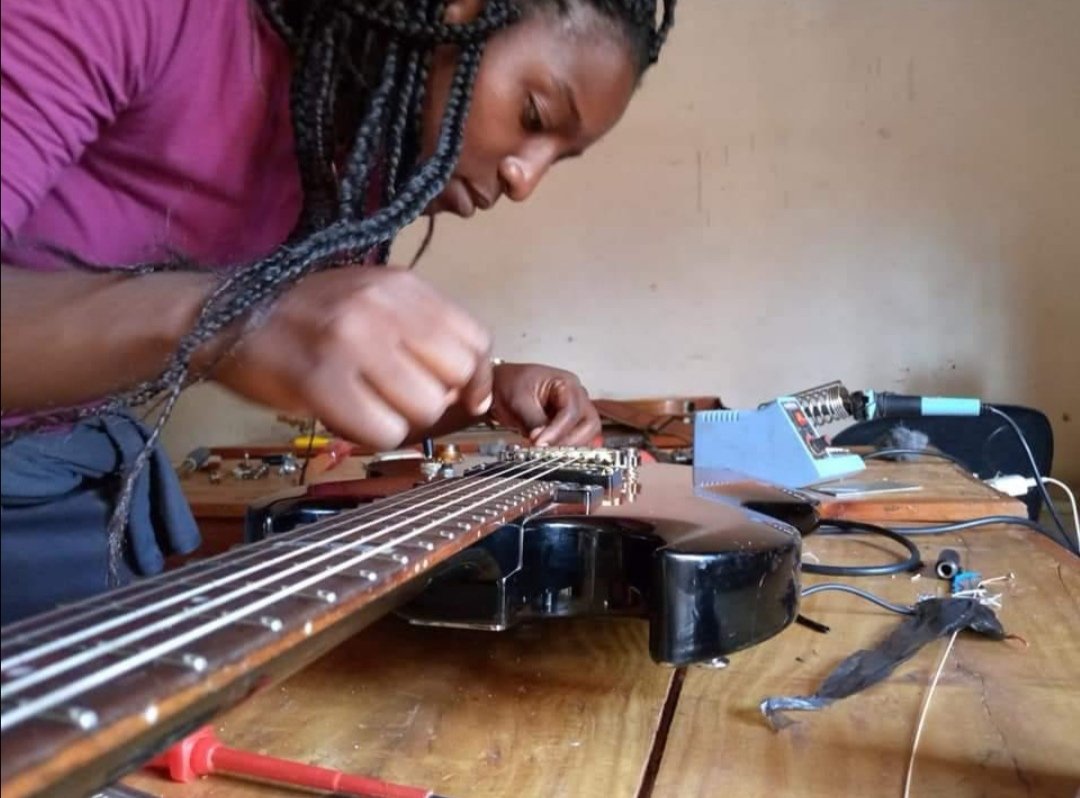 SIIMalawi's tweet photo. Congratulations to SII Champions @musiccrossroads for joining the @SegalFoundation community of creative collaborators as partner.
#SIIChampions #SFFRockstars https://t.co/LTNbW7RFO0