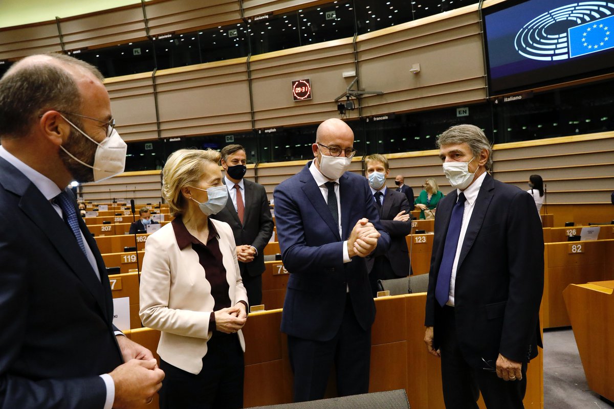 1/7 New  @ECDPM  #EUbudget estimates comparing 2014-2020  #MFF  #EU28 and  #EUCO proposal after  #Brexit:  http://tiny.cc/4vaksz&nbsp; Despite member states' push for cuts, funds for external action still rise by 2%. Not much for the ambitions of the geopolitical  @vonderleyen Commission