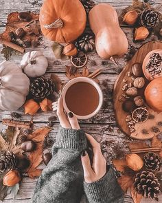 boohoo's tweet photo. Excited for Autumn! 🍁🎃🍃

📸 @Pinterest https://t.co/MXLDkdmDLr