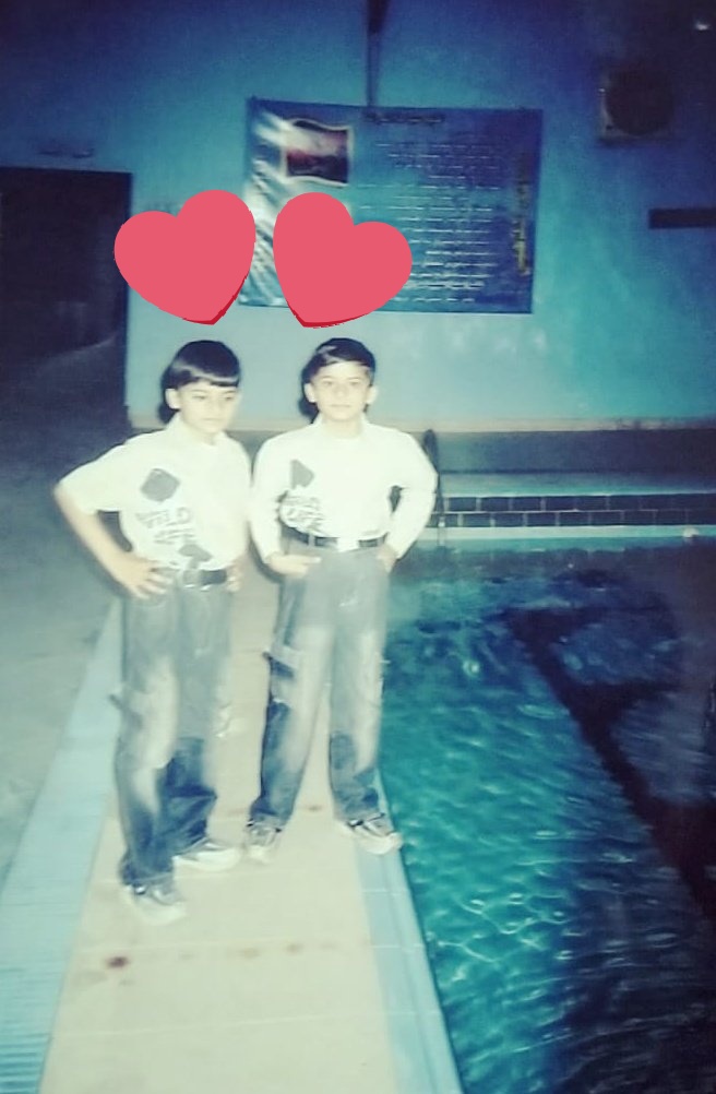 iimsikandar's tweet photo. Childhood with my Twin 🤗
#2k09 https://t.co/K738DfzbPP