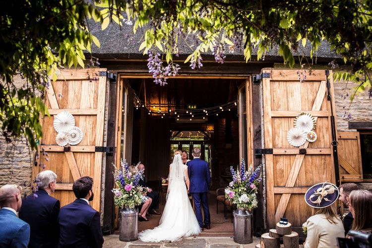 ukweddingvenues's tweet photo. If you are looking for something exclusive with wow factor then The Tythe Barn, Launton can offer you just that! @TheTytheBarn1 #wedding #weddingvenue #barnwedding #oxfordshirewedding #2021wedding #love #gettingmerried https://t.co/r3rYvreItC https://t.co/6gUdSJE9H9