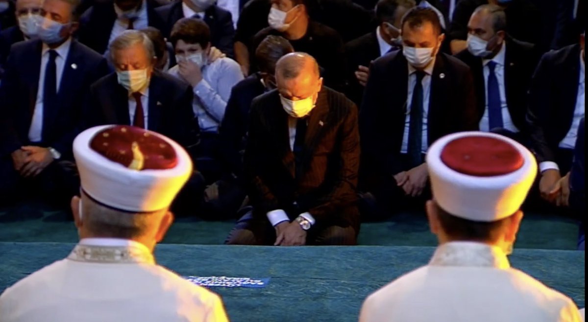 Biz senden razıyız
Allah'ta razı olsun...

#AyasofyaCamii #ÖzgürsünAYASOFYA